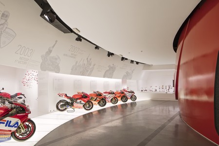 Fabrica Ducati 28