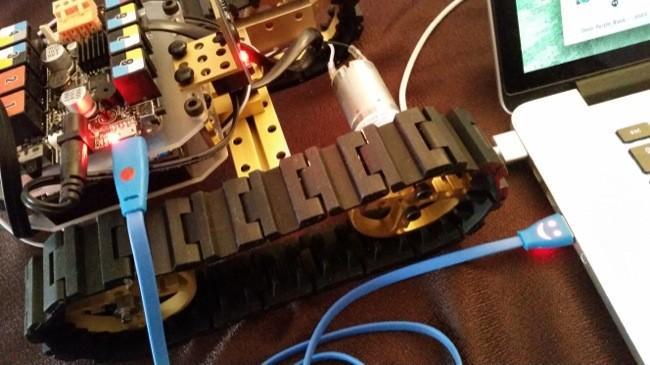 Subimos nuestro programa a la placa Arduino Leonardo de Makebloc