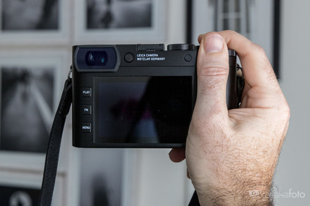Leicaq2 0432