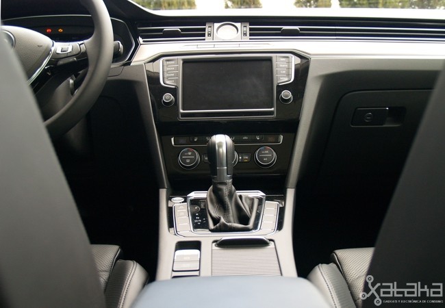 Volkswagen Passat 2015 11