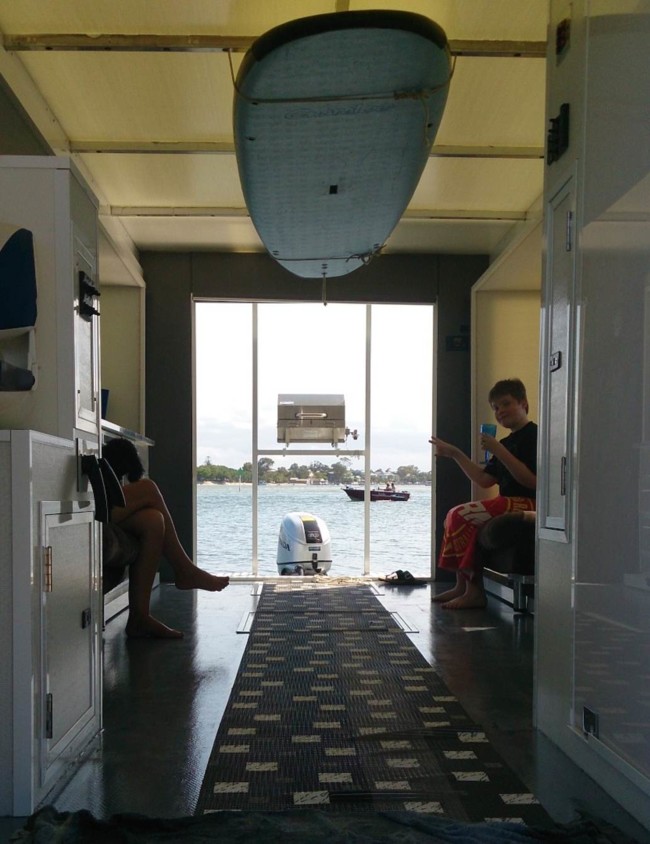 Inspire Houseboat 25