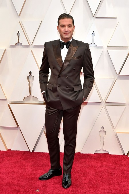 Omar Sharif Jr Apuesta Por Los Colores De Otono Y Luce El Color Marron Como Nadie En Los Premios Oscar