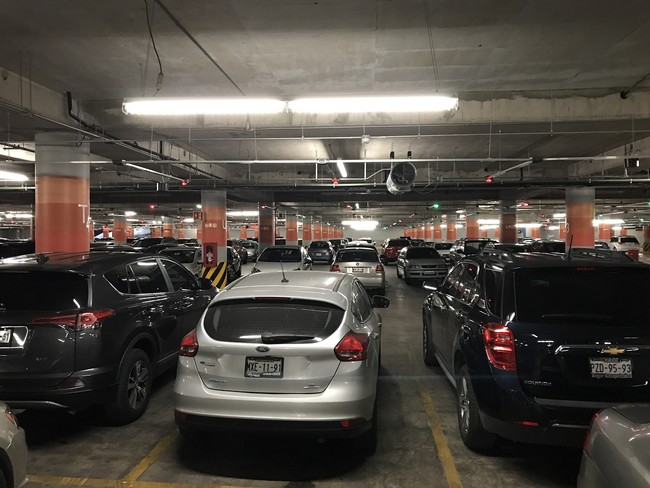 Estacionamientos públicos