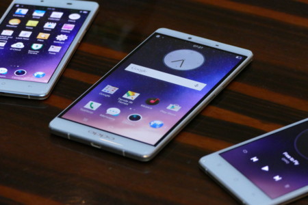 Oppo R7, toma de contacto con un gama media que lo apuesta todo al diseño