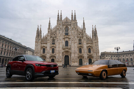 Mazda MX81 Aria y Mazda MX30