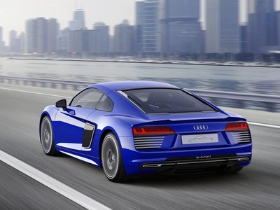 Audi cancela la producción del R8 e-tron, habiendo vendido menos de 100 unidades