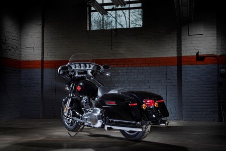 Harley Davidson Electra Glide Standard 3