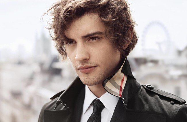 Mr Burberry La Nueva Declaracion De Estilo En La Fragancia De La Firma Inglesa