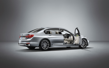 BMW Serei 7 art car
