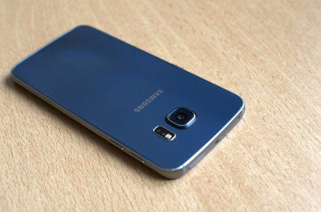 Samsung vuelve a intercalar entre sus sensores y los de Sony para montar la cámara del S6