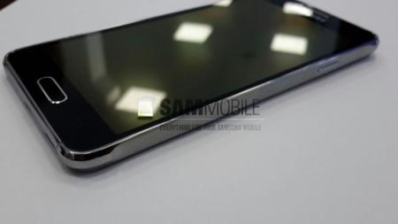 Samsung Galaxy Alpha, al gigante coreano también le gusta el metal
