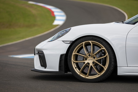 Porsche 718 Cayman GT4 llanta delantera