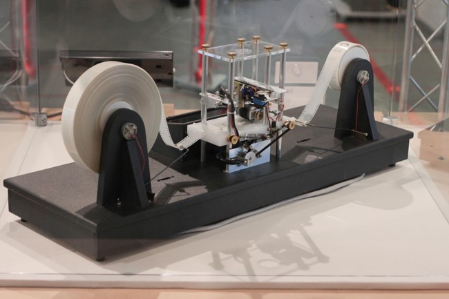 1280px Turing Machine Model Davey 2012