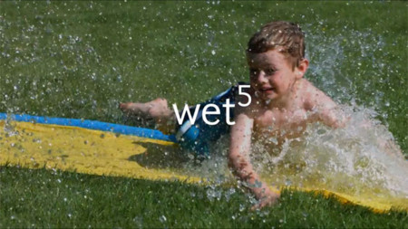 Samsung lanza el primer vídeo promocional del Galaxy S5 ¿resistente al agua?