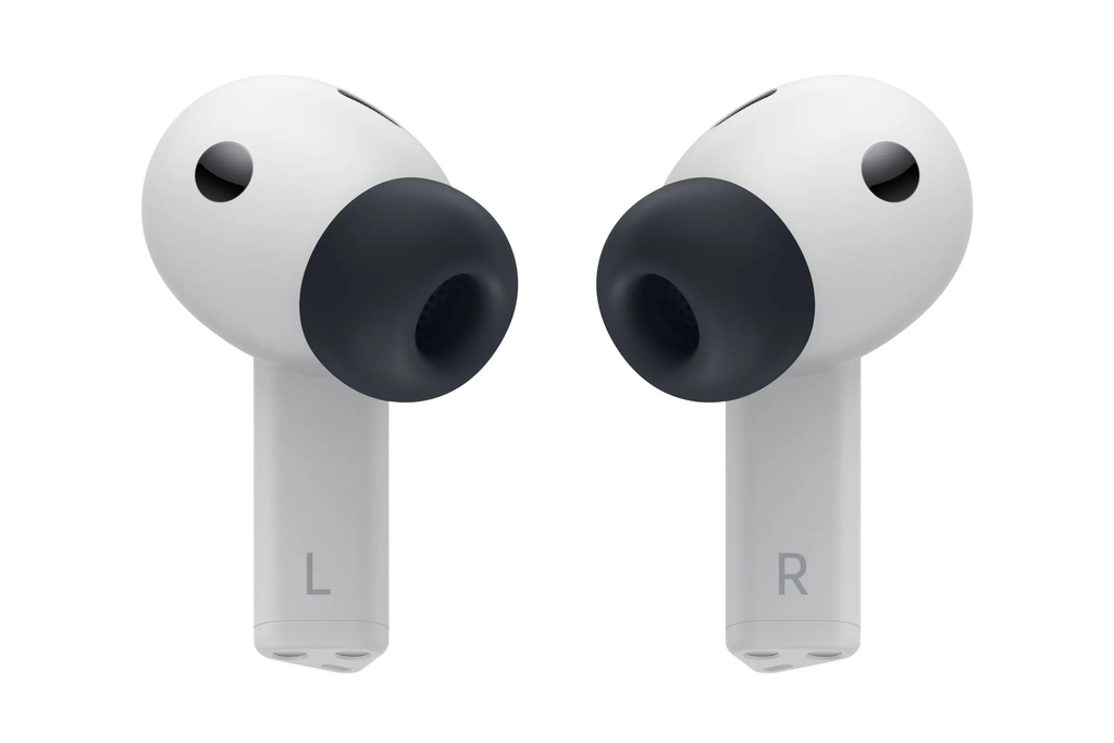 Galaxy Buds3 FE supera AirPods no conforto, mas falha onde não devia