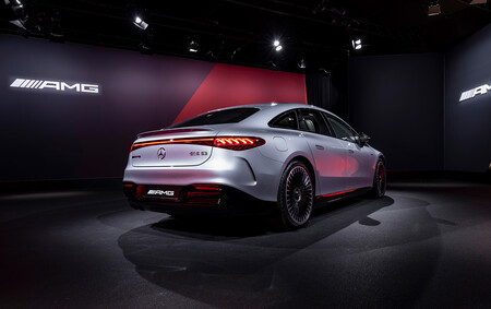 Mercedes-AMG EQS 53 4MATIC+ 2022