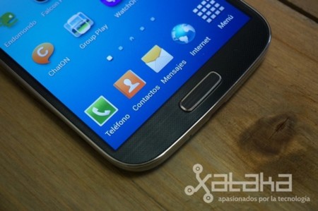 Apple carga contra el Samsung Galaxy S4 y Google Now por la violación de cinco patentes