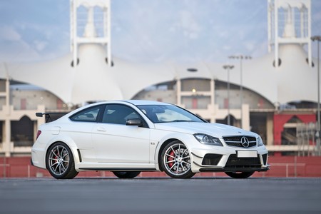 Mercedes Benz C 63 Amg Black Series 2