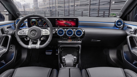 Mercedes-AMG A 35 Sedán