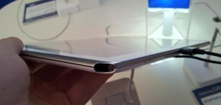 Samsung rediseña el Galaxy Note 10.1 añadiéndole un hueco al S-Pen y un procesador de cuatro núcleos