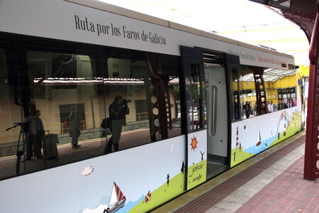 Galicia Tren Da Ruta Dos Faros