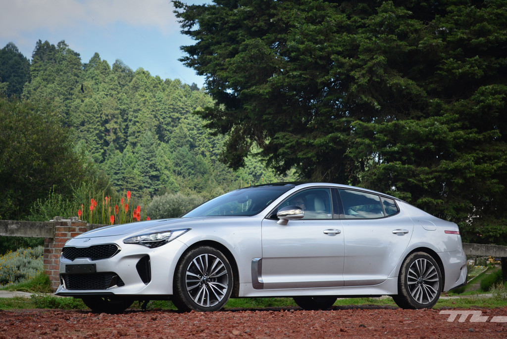 Kia Stinger 2018 5