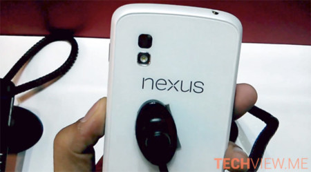 El Nexus 4 edición blanca aparece en vídeo de la mano de Qualcomm antes del Google I/O