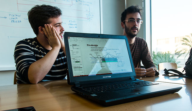 Ángel y Daniel, del Hyperloop UPV Team