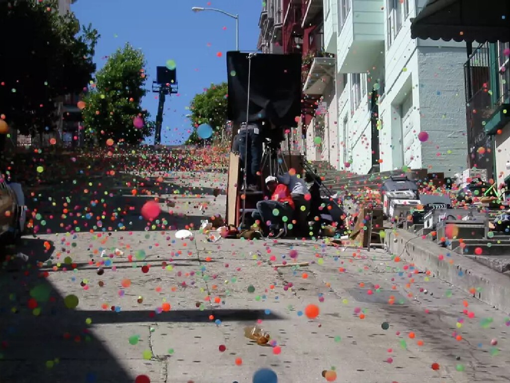 A cidade disse "nunca mais": o erro que transformou um comercial da Sony em uma zona de guerra de R$ 400 mil em prejuízos