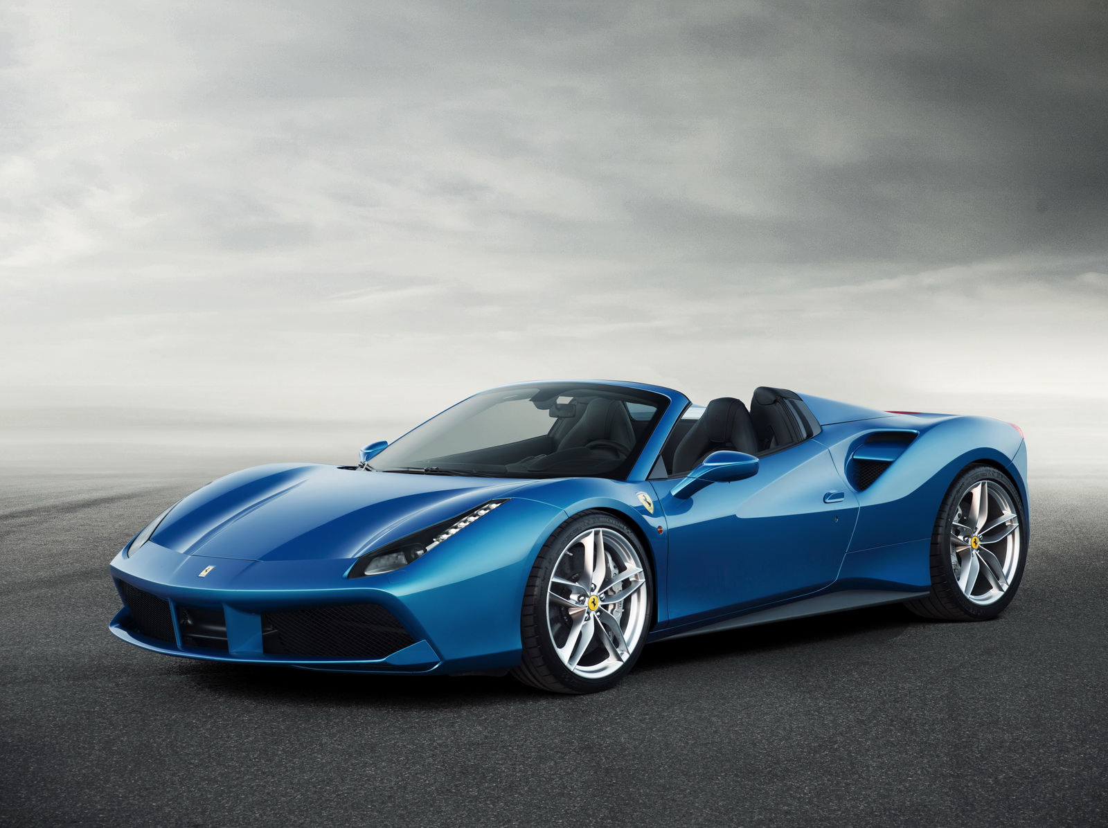 Ferrari 488 Spider, azul como el cielo (y el nuevo Ford GT)