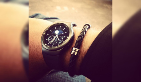 El Gear S2 de Samsung empieza a lucirse en Instagram gracias a uno de sus ejecutivos