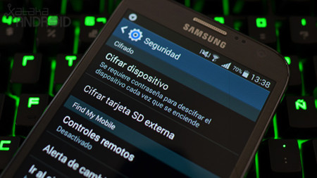 Cuidado al vender tu teléfono Android, podrías quedar al desnudo (literalmente). Y cómo solucionarlo