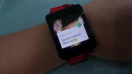 Usar WhatsApp hablando al reloj ya es posible con su última actualización