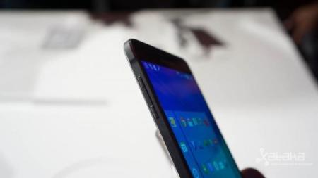 Samsung también enseña en vídeo las capacidades del Galaxy Note 4 ante los golpes