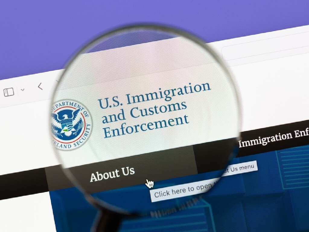 O feitiço virou contra o feiticeiro: estudantes criam tecnologia que vigia em tempo real os serviços de imigração e alfândega dos EUA