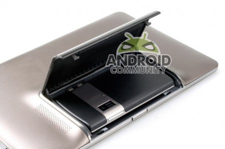Asus confirma que están acabando el Padfone, que combina smartphone y tablet que saldrá en 2012