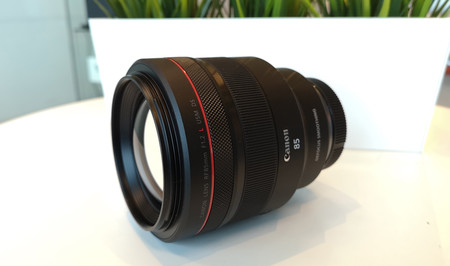 Canon Rf 85 Mm 04