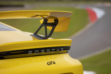Porsche 718 Cayman GT4 alerón posterior
