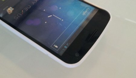 El Galaxy Nexus blanco se deja ver de forma no oficial