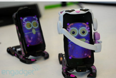 Hasbro convierte el Nexus S en un Robot