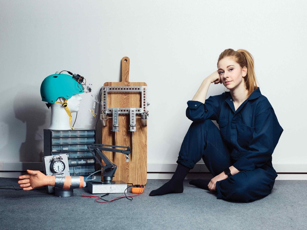 Simone Giertz 01