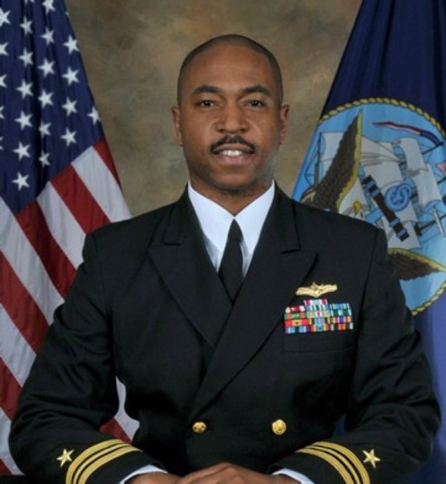 Theodore Johnson, de la Armada a Harvard