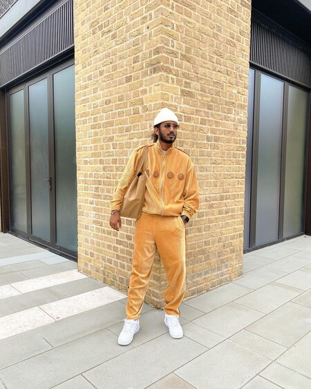 De Los Pies A La Cabeza El Mejor Streetstyle De La Semana Apuesta Por Colores Uniformes 08