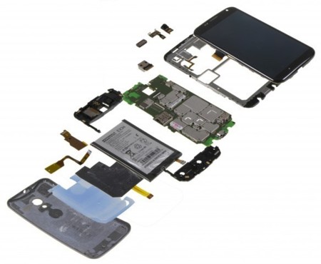 Cada Moto X le cuesta 221 $ a Motorola según la lista de componentes del mismo