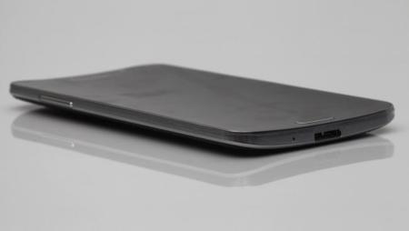 Unboxing de Galaxy Round: ¿cómo de curva es su pantalla?