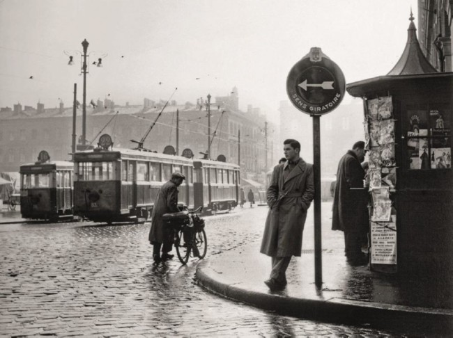 Matin Place Du Capitole Toulouse 1961 Jean Dieuzaide
