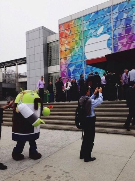 La imagen de la semana: Andy se cuela en la última keynote de Apple