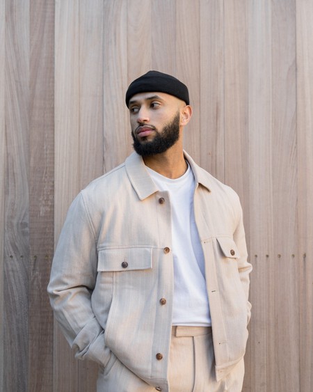 Los Mejores Looks Del Mejor Street Style De La Semana Hacen De La Camiseta Blanca La Pieza Clave Para Realzar El Color En Primavera 5