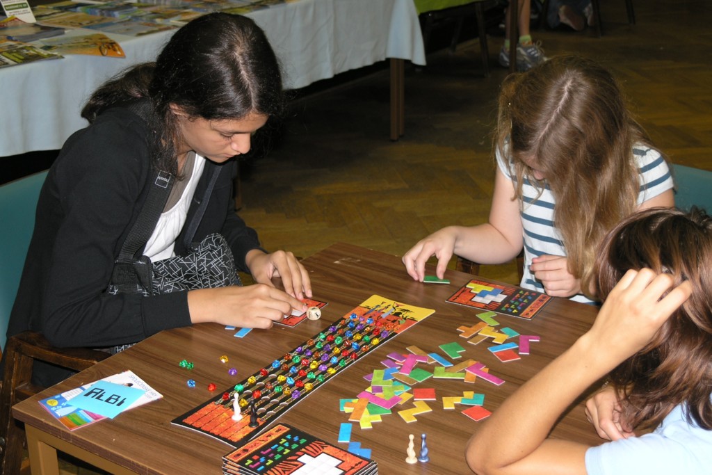 JUGAR PARCHIS EN LINEA jugar parchis en linea: