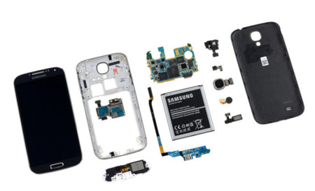 iFixit desmonta el Galaxy S4. Su veredicto: muy reparable